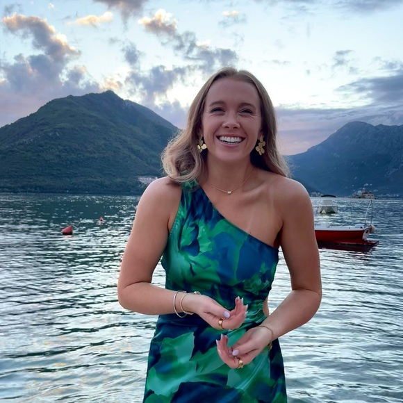 Short girls, welcome to my closet - Picture 2 of 9